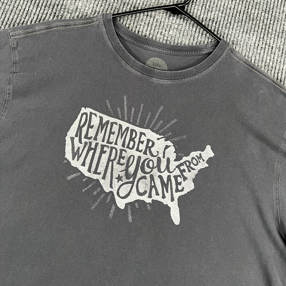 Life is Good Shirt Mens XL Extra Large Gray Short Sleeve Classic Fit Casual Crew